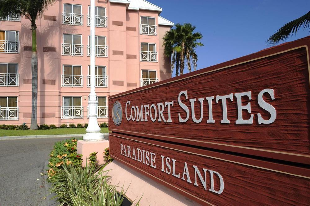 Comfort Suites Paradise Island Creek Village Zewnętrze zdjęcie
