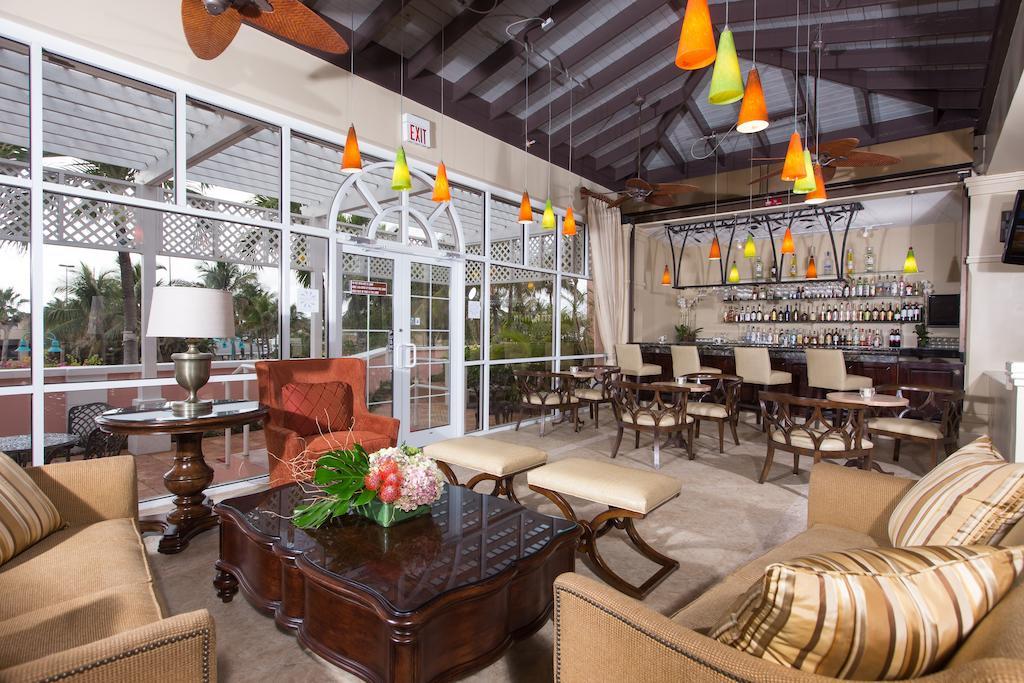 Comfort Suites Paradise Island Creek Village Zewnętrze zdjęcie