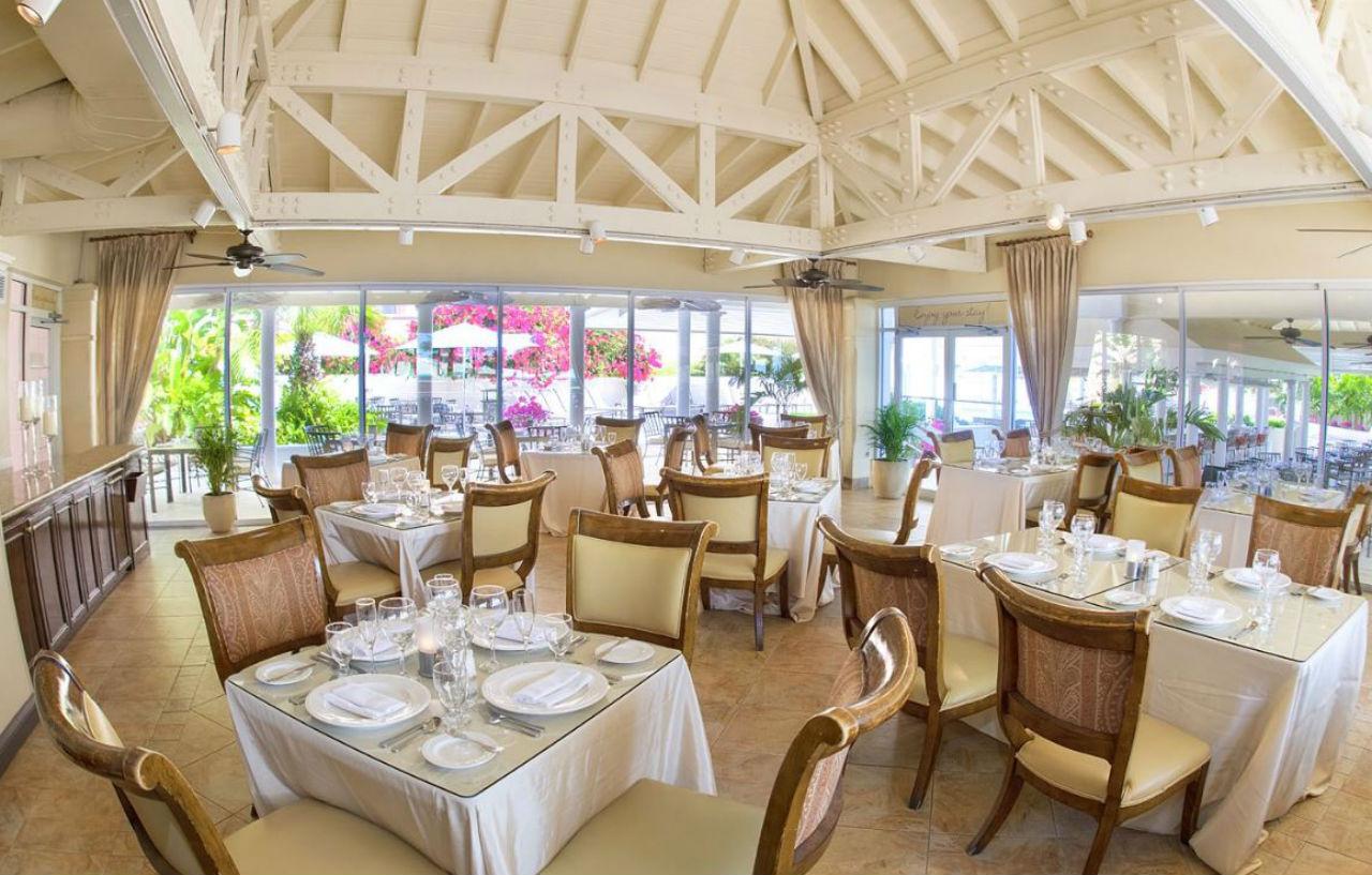 Comfort Suites Paradise Island Creek Village Zewnętrze zdjęcie